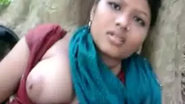 Porn sites featured Kanpur village girl Shonas outdoor fun