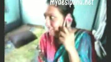Sexy Indian teen girl porn vid during phone talk