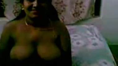 Telugu sex videos of a man enjoying his niece