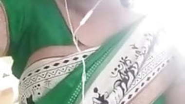 Tamil hot teacher showing her boobs and navel to her bf