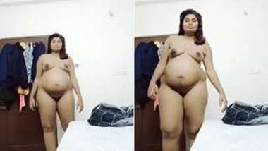 Pregnant female of Indian origin turns out to be a lover of XXX videos