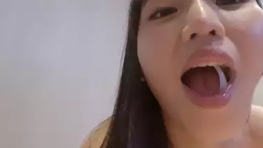 Cute Japanese Idol?Raw SEX at Netcafe. She gokkuned my cum.