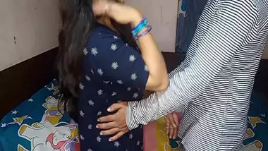 A husband comes from the office and drills his wife?s pussy