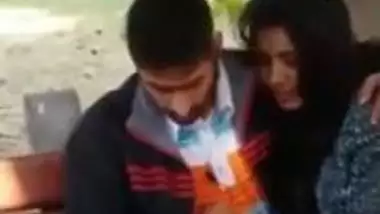 Indian pair outdoor desi mms sex scandal online