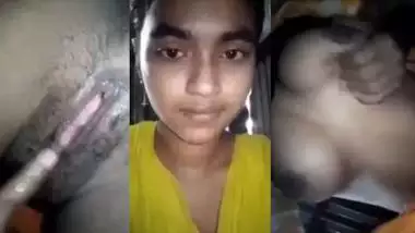19-year-old desi girl?s Indian teen xxx video of fingering