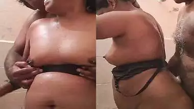 5 months pregnant lady shower nude bath and fucking
