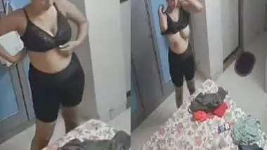 Daughter and mom dress change nude big boobs showing