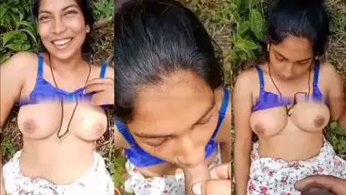 Outdoor HD desi porn of a sexy girl fucking in bushes